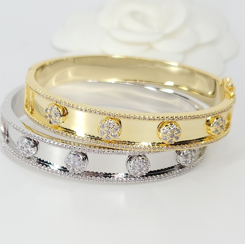 NEW Chic Micro Pave CZ Cuff Bangle Bracelet NWT - Picture 10 of 11